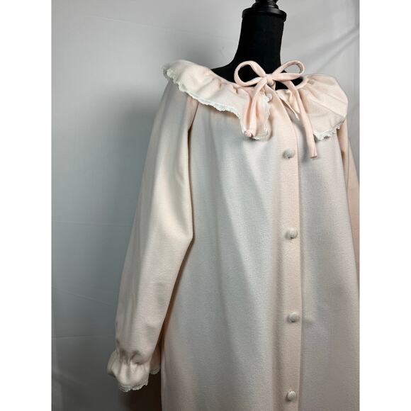 Vintage Pink Button Front Ruffle Collar Nightgown Robe w/ Pockets L/XL Bow - Picture 4 of 8